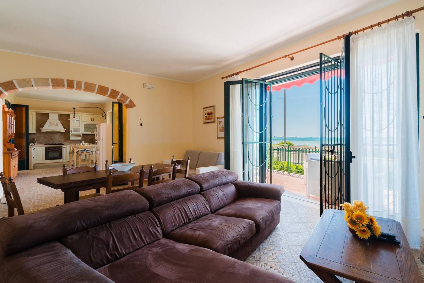Villa Ariel frente al mar en Porto Cesareo con terraza y jardín in Porto Cesareo, Golfo de Tarento