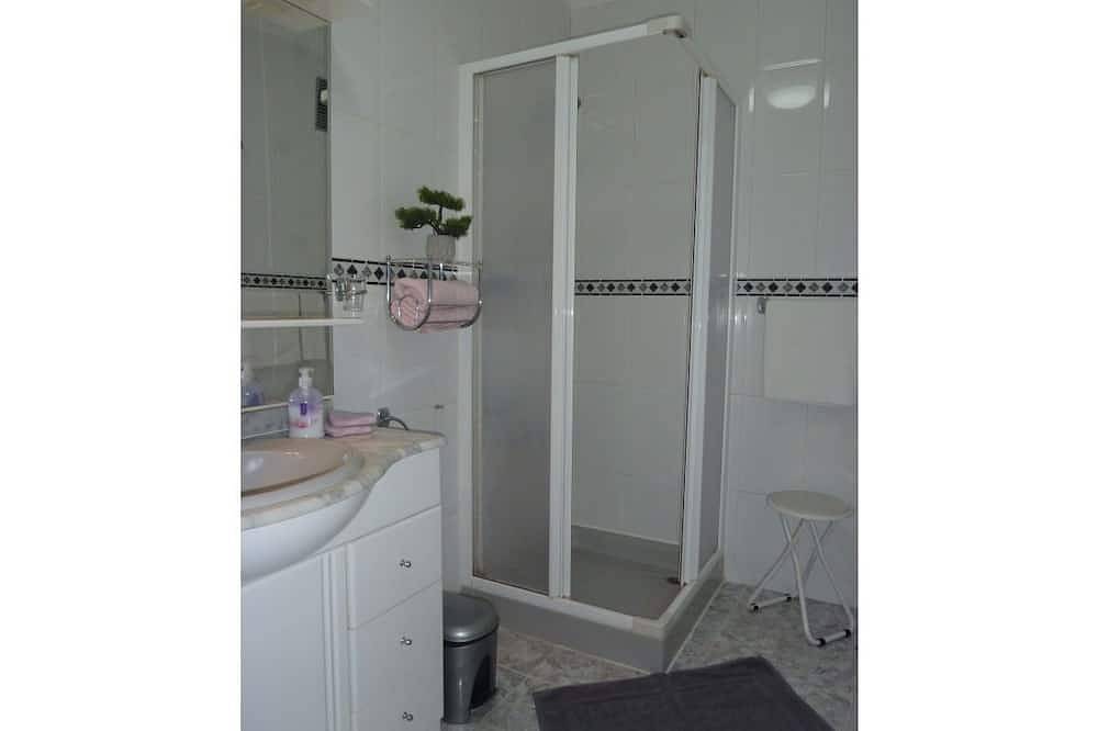 Ganze Wohnung, Ferienwohnung \"Flora\" in la Paz - mit Pool & Teide- und Meerblick & viele Extras in El Durazno, Puerto de la Cruz