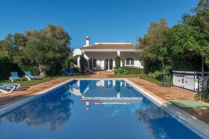 Casa de vacaciones para 8 personas, con Balcón y Jardín en Benalup-Casas Viejas