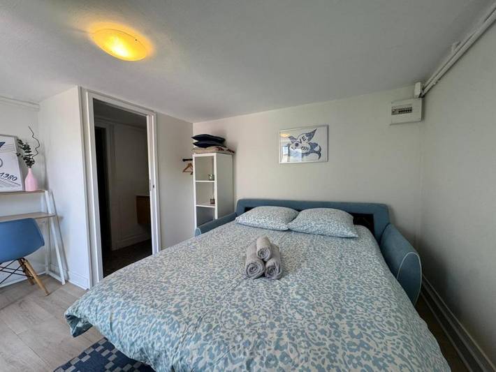 Gîte pour 2 personnes, avec terrasse, animaux acceptés à Bron - 3