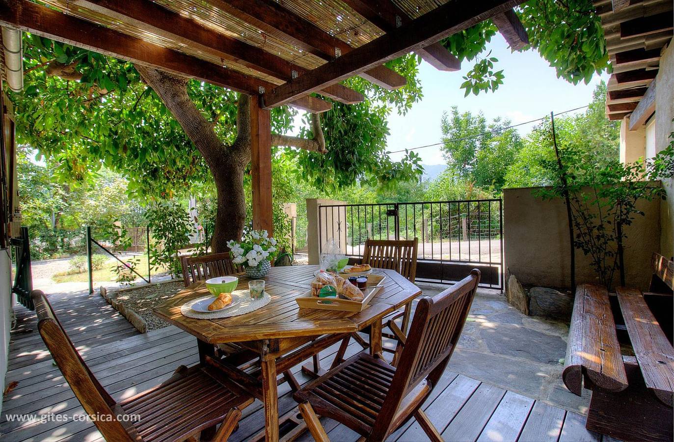 L’Avucatu in Poggio-Mezzana, Región de Corte