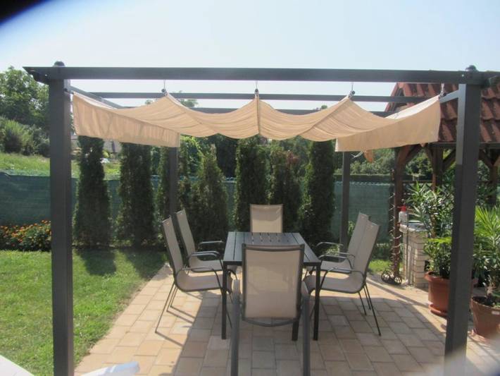 Location de vacances pour 6 personnes, avec jardin et vue à Szigliget - 4