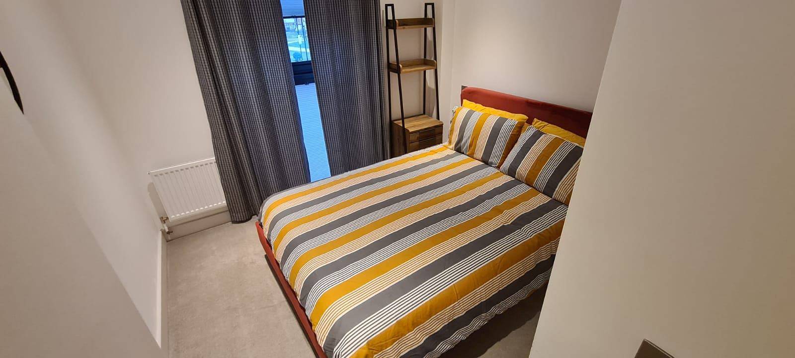 Ganze Ferienwohnung, Apartment Sleeps 2 with Parking and Balcony in Gloucester (UK), Gloucestershire