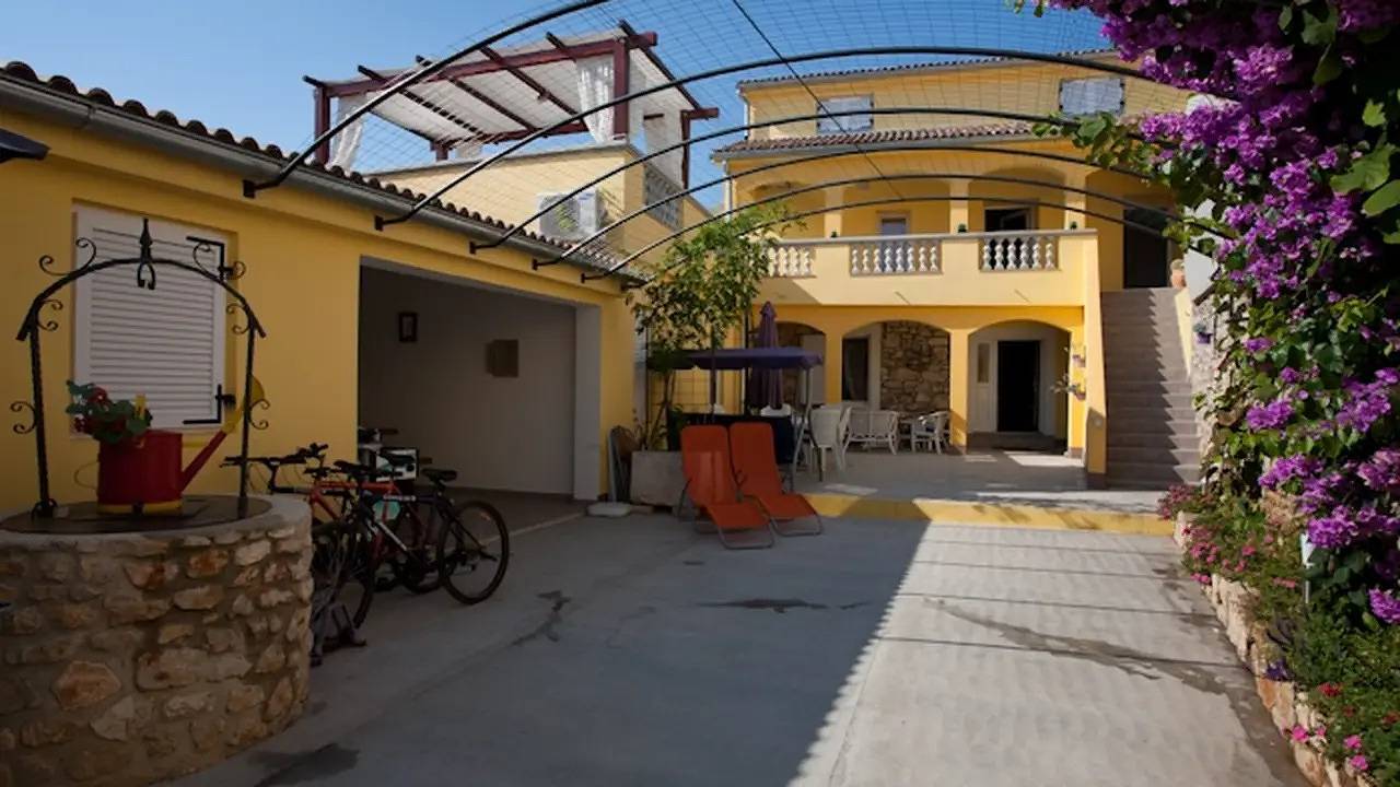 Ganze Ferienwohnung, Ferienwohnung für 7 Personen (73 m²) in Poljana in Poljana, Insel Ugljan
