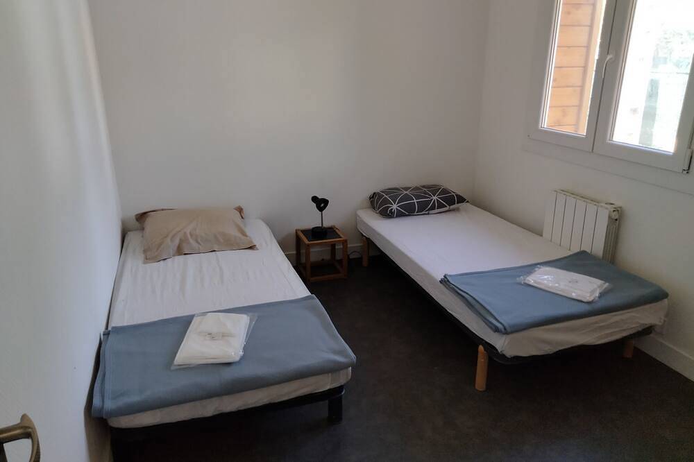 Hébergements le Camp d'Auneau - Auneaululu New in Aunay-sous-Auneau, Région de Chartres