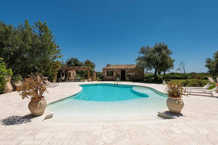 Ferienwohnung für 2 Personen, mit Pool und Garten - 1