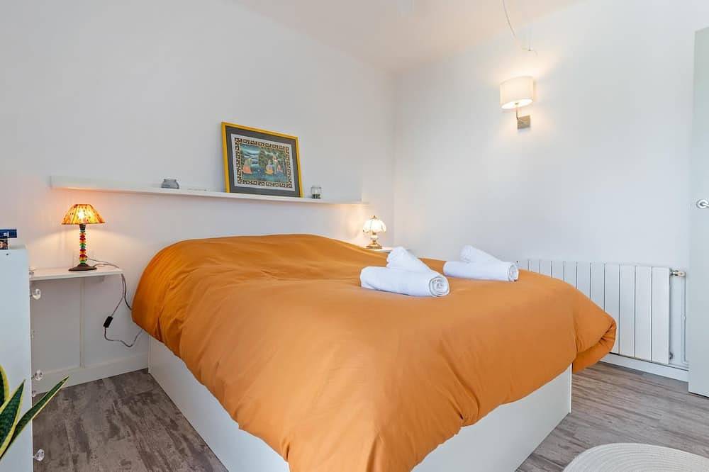 Apartamento entero, Apartamento con terraza a 250m playa y tren in Cubellas, Garraf