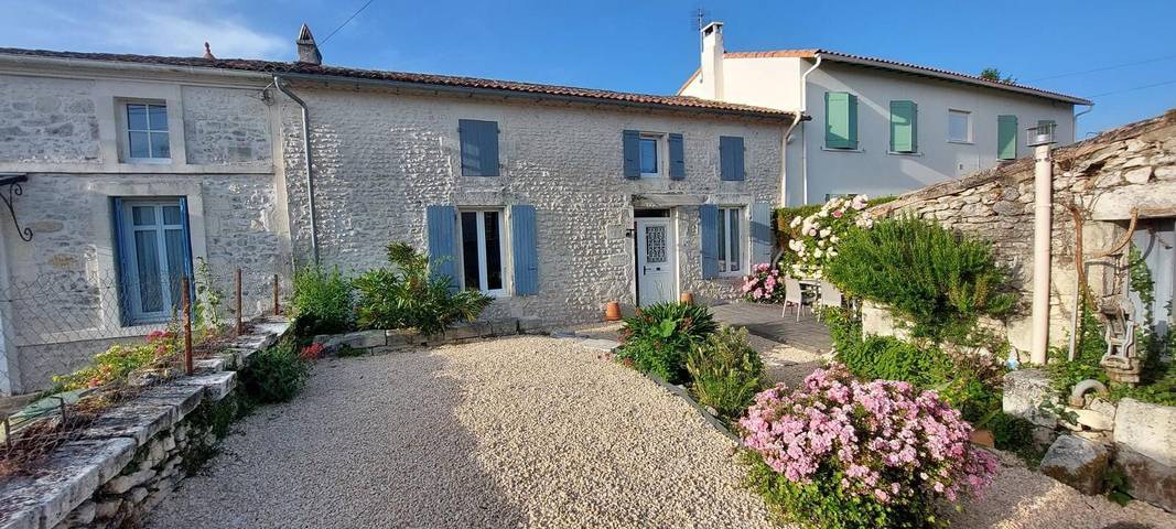 Location de vacances pour 8 personnes, avec Jardin à Cravans