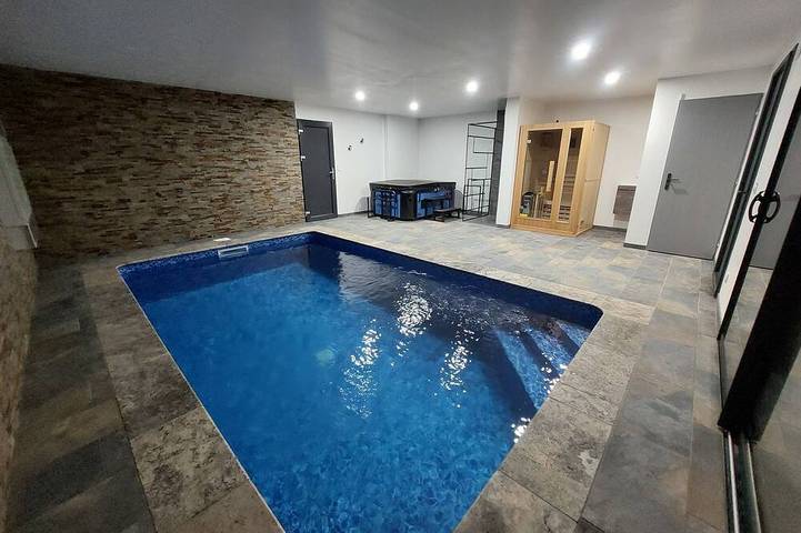 Villa pour 4 personnes, avec Jacuzzi et Terrasse ainsi que Jardin et Sauna à Manosque