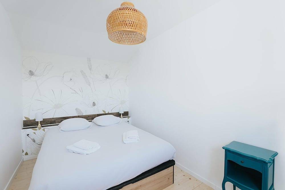 Moderna casa de vacaciones en Lanildut in Lanildut, Región de Brest