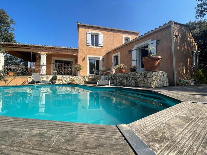 Location de vacances pour 6 personnes, avec piscine ainsi que jardin et vue à Sainte-Anastasie - 2