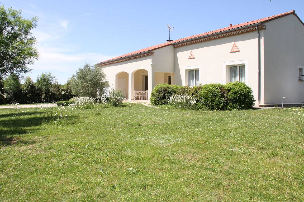 Gîte Les Chênes Verts in Sainte-Croix (Tarn), Région d'Albi