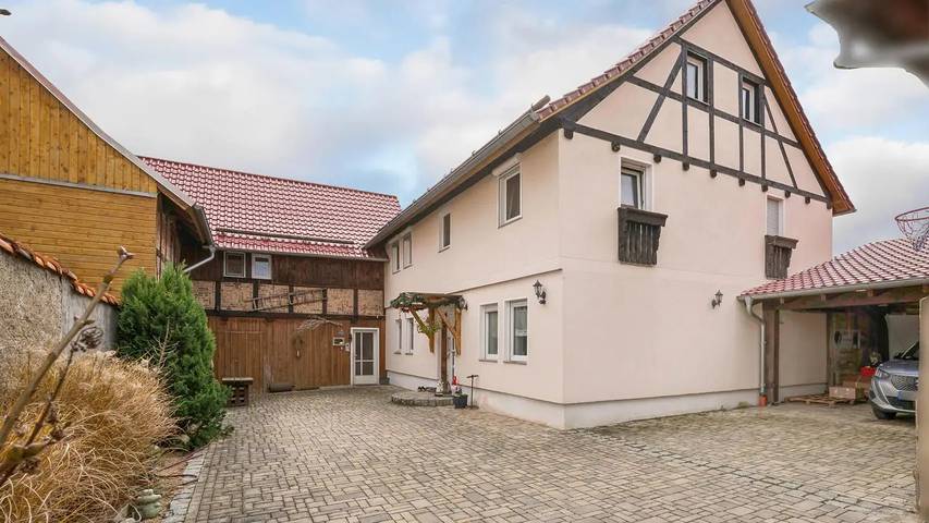 Ferienwohnung für 5 Personen, mit Garten