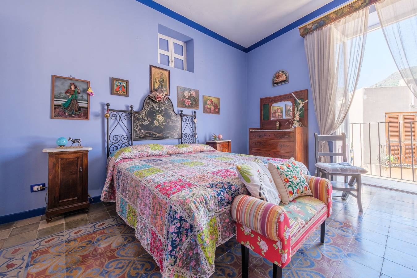 Camera 'Blu' con terrazza in comune, Wi-Fi e aria condizionata in Lipari (città), Lipari