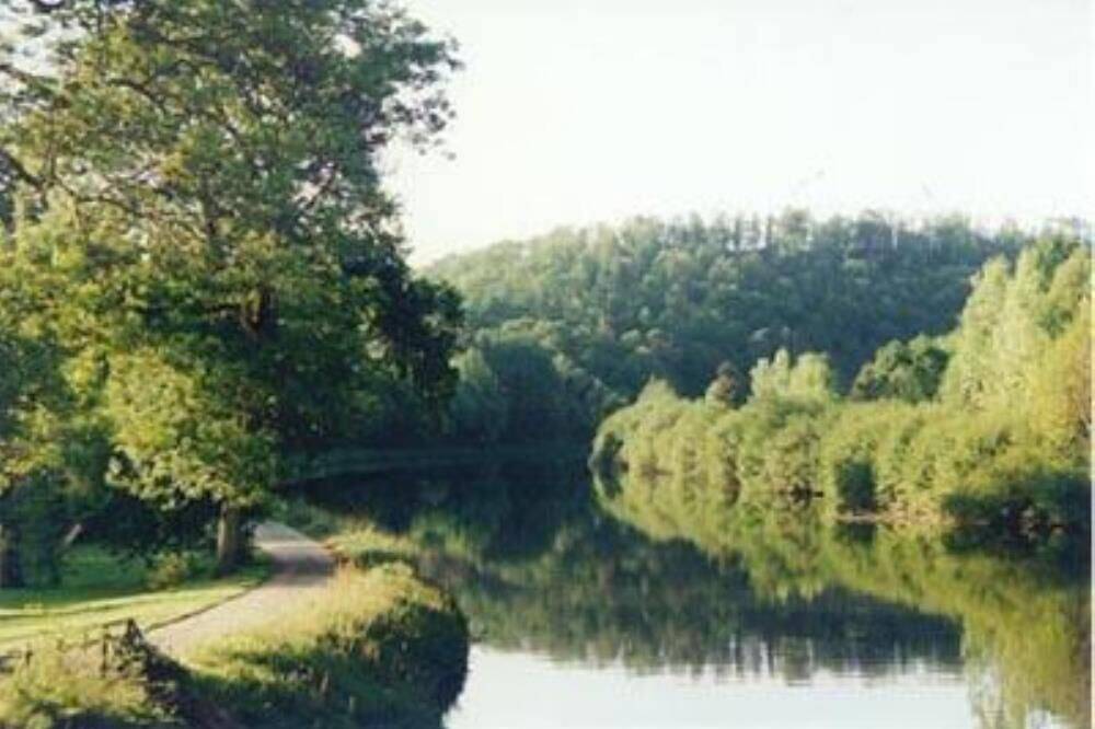 Gîte vue sur rivière près de  Pontivy - St Nicolas des Eaux village in Saint Nicolas des Eaux, Pluméliau
