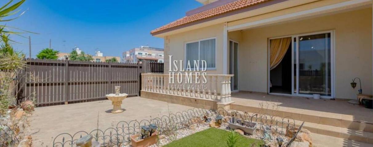 Appartement de vacances pour 4 personnes, avec terrasse et jardin