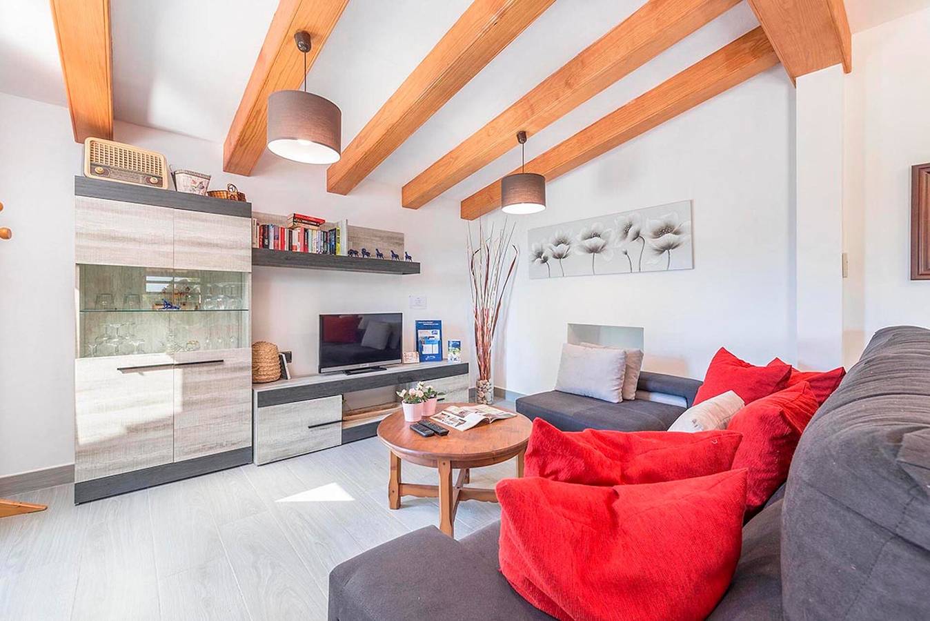 Holiday Home "Yesero" with Mountain View, Pool, Wi-Fi & Garden in Pollença, North Majorca