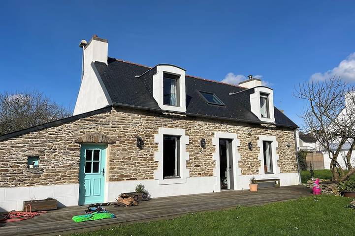 Location de vacances pour 7 personnes, avec jardin et terrasse, animaux acceptés à Plonéour-Lanvern