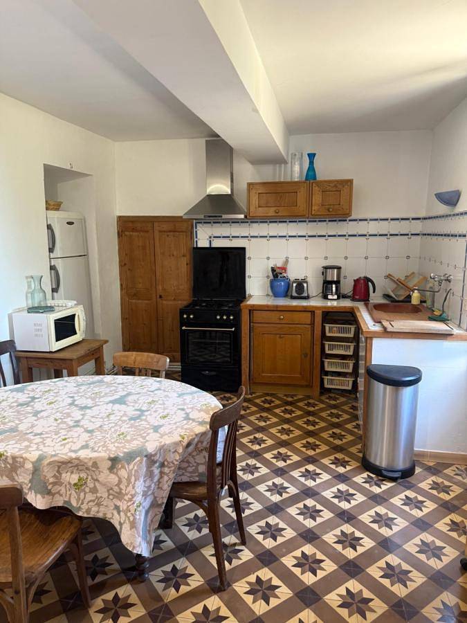 Location de vacances pour 8 personnes, avec jardin à Azillanet - 2