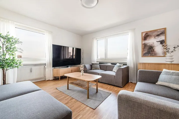 Ferienwohnung für 4 Personen, mit Balkon und Whirlpool - 1