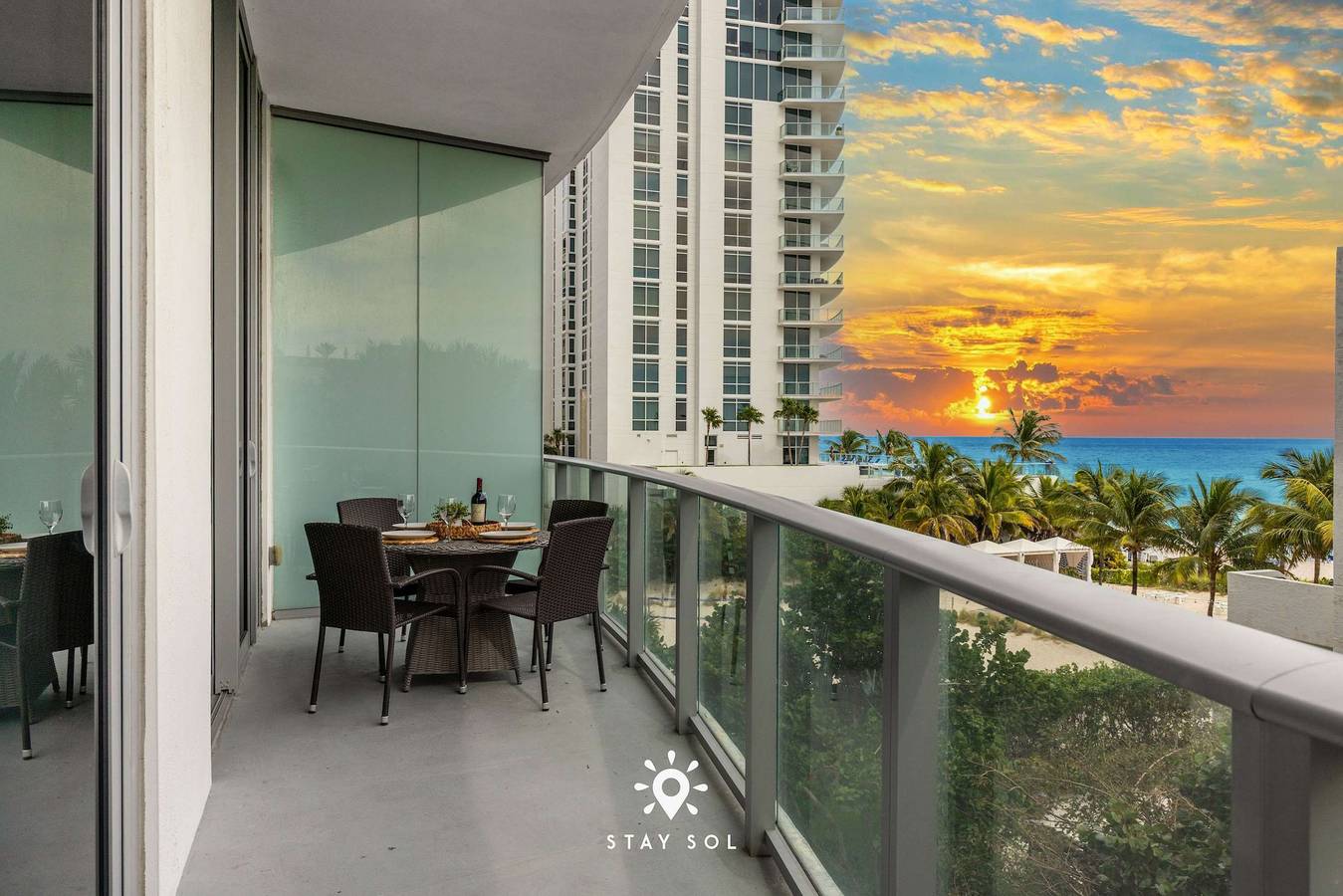 Vacation Rental for 4 Guests in Hollywood Beach (FL), Hallandale Beach