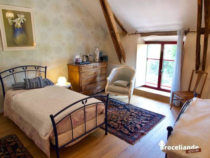Chambre d’hôte pour 3 personnes, avec piscine ainsi que jardin et vue à Iffendic - 3