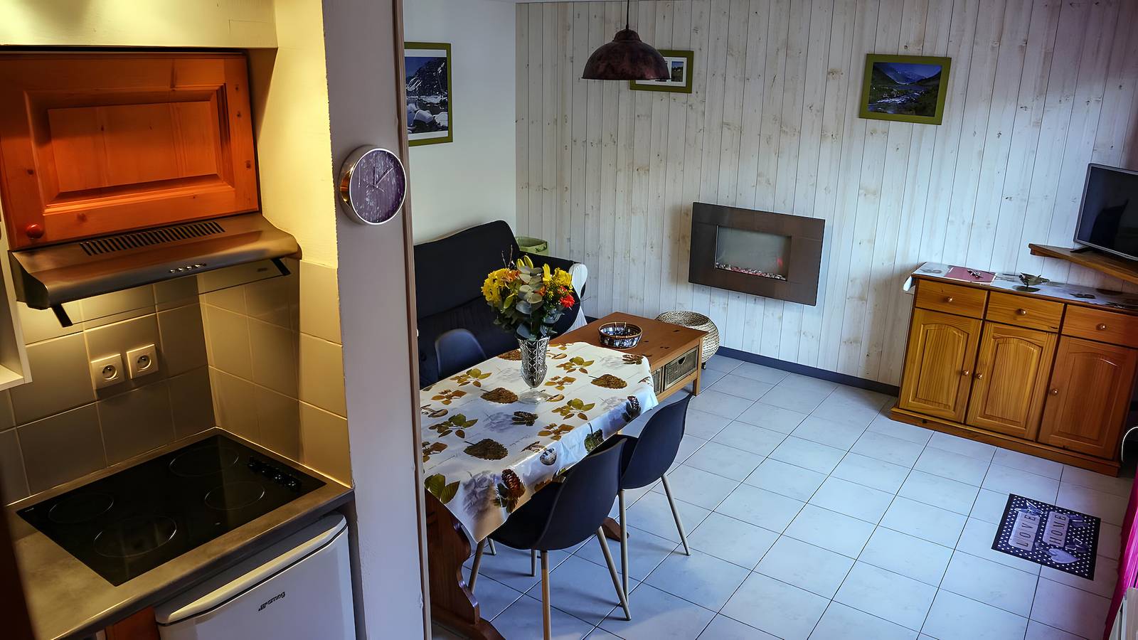 Gîte 'Clarabide' avec vue sur la montagne, terrasse privée et Wi-Fi in Loudenvielle, Pyrénées
