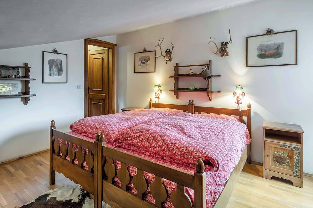 Entire apartment, Charming penthouse with breathtaking views in Cortina d'Ampezzo, Dolomiti Superski