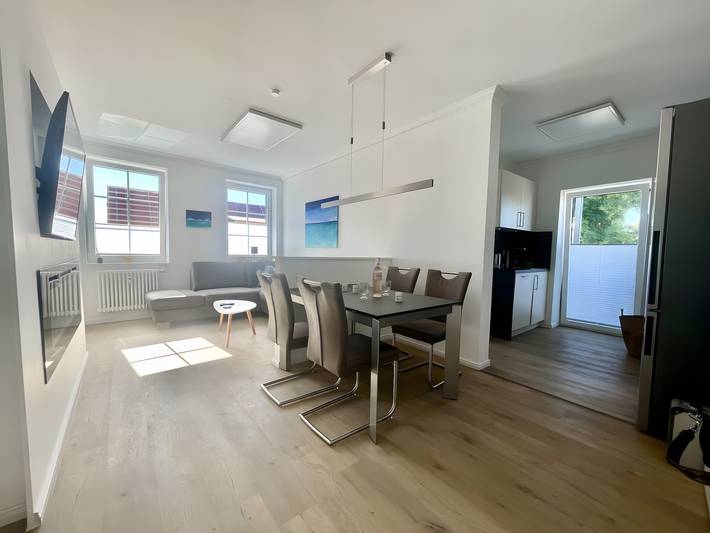 Ferienwohnung für 4 Personen, mit Seeblick und Balkon in Altefähr - 2