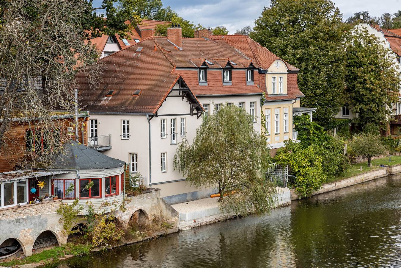 Appartement entier, Appartement 'Saale Fewo Mit Burgblick' avec vue sur le lac, jardin partagé et Wi-Fi in Halle, Saale-Unstrut