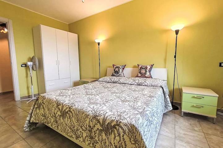 Caratteristica villa indipendente per 6 persone con piscina privata, WIFI, TV e terrazza in Gaggi, Provincia di Messina