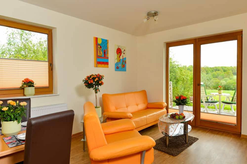 Ganze Wohnung, Modern mit Aussicht und Verpflegungsoption in Buch, Hunsrück