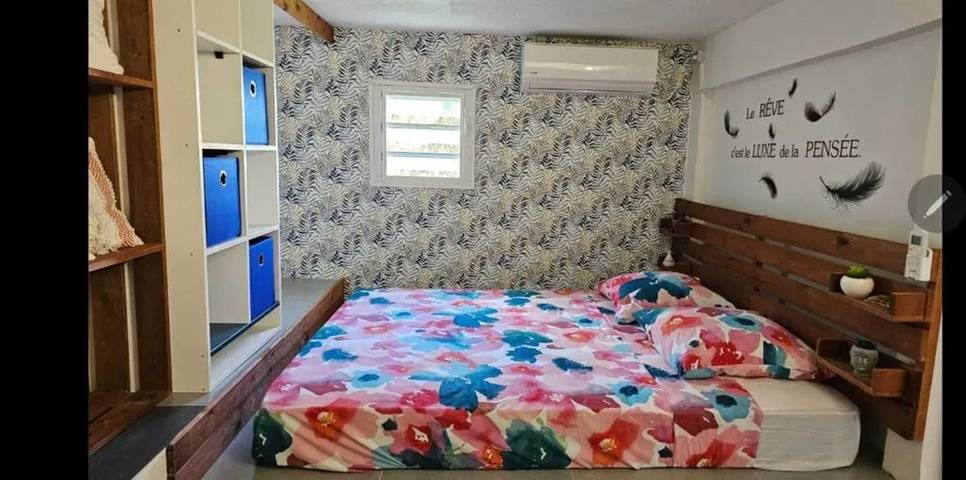 Gîte pour 2 personnes, avec terrasse et piscine à Le Moule - 3