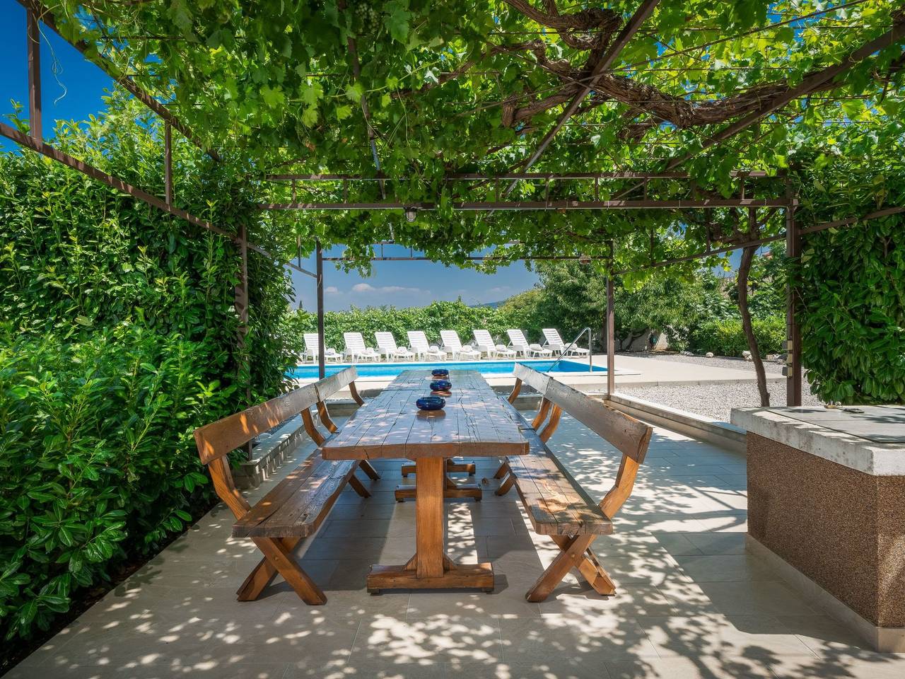 Schöne Villa in einem friedlichen und ruhigen Dorf in Makarska Riviera