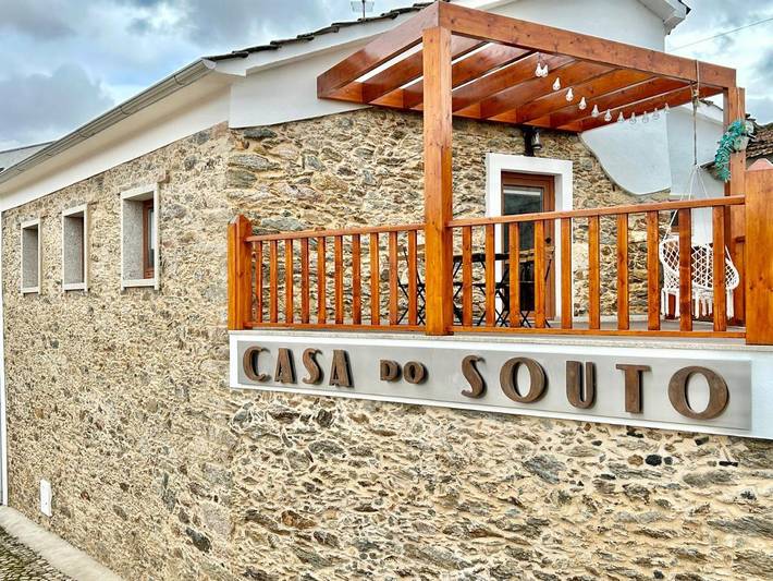 Casa de férias para 4 pessoas, com Varanda e Jacuzzi e ainda Terraço and Jardim em Montesinho