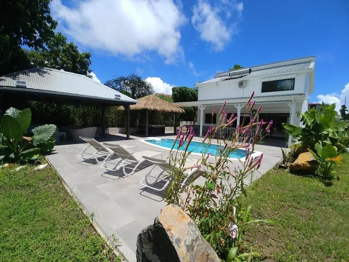 Villa pour 10 personnes, avec jardin ainsi que piscine et jacuzzi - 1