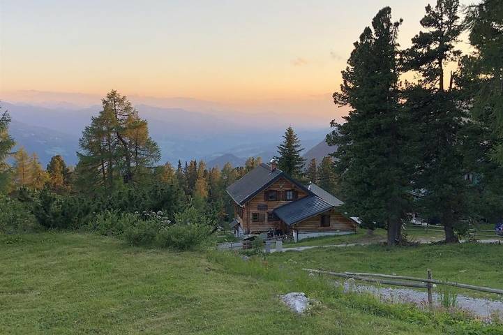 Gîte pour 8 personnes, avec balcon