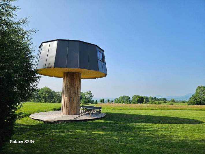 Maison d’hôte pour 5 personnes, avec vue et jardin, animaux acceptés en Auvergne