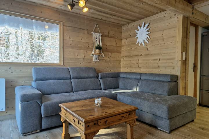 Chalet pour 6 personnes, avec terrasse et jardin à Les Déserts - 3