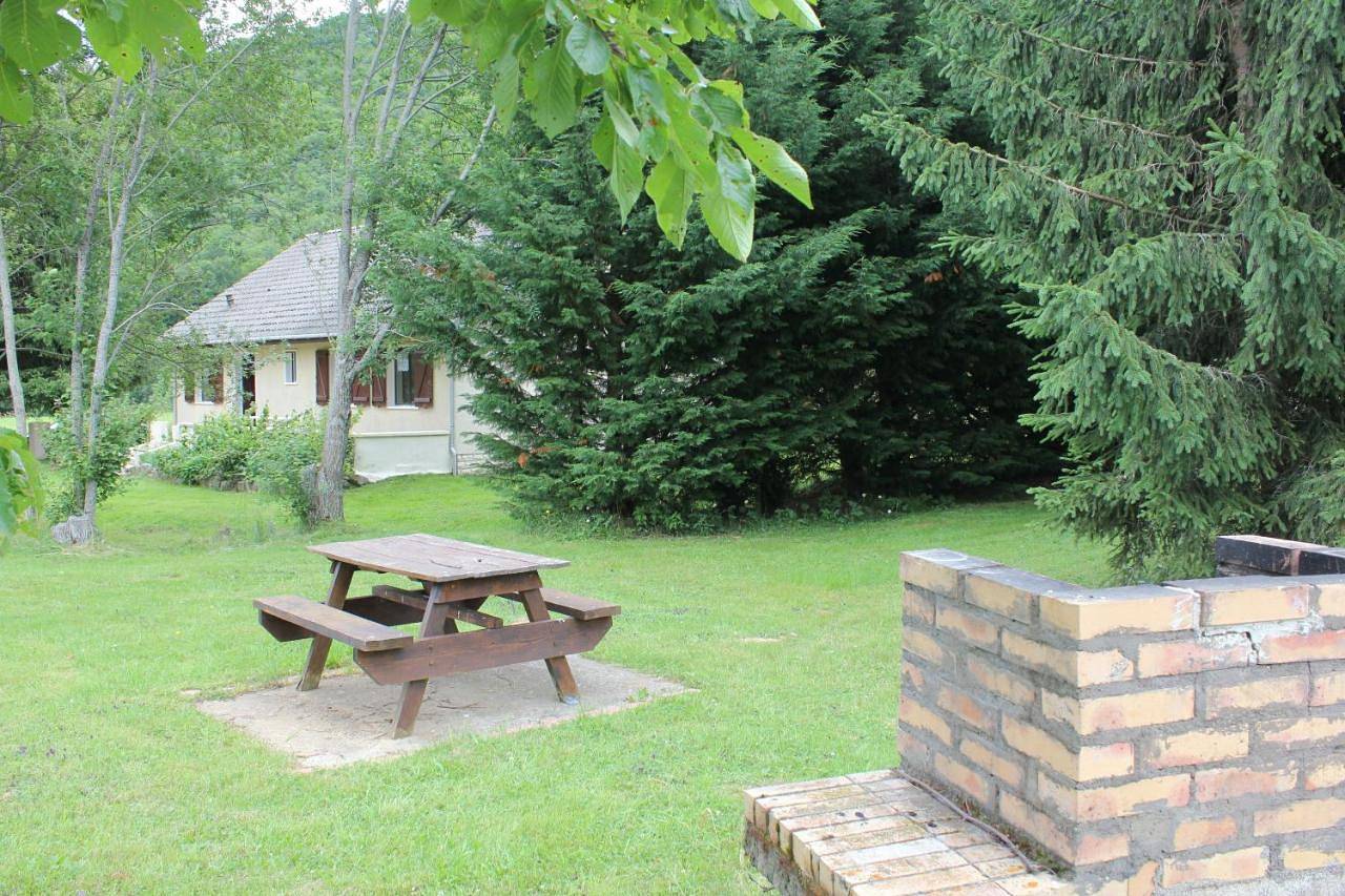Cottage in Chambon-sur-Lac, Parc naturel régional des Volcans d'Auvergne
