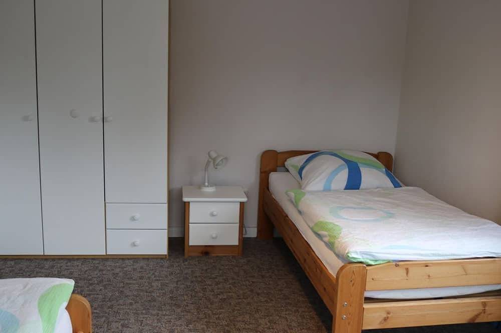 Ganze Wohnung, Appartement/Fewo 1, Dusche, Wc - Ferienhof Lembke in Kieler Förde, Kiel