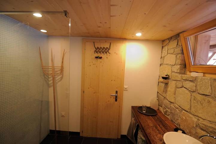 Gîte pour 5 personnes, avec jardin à Saint-Martin (Suisse) - 3