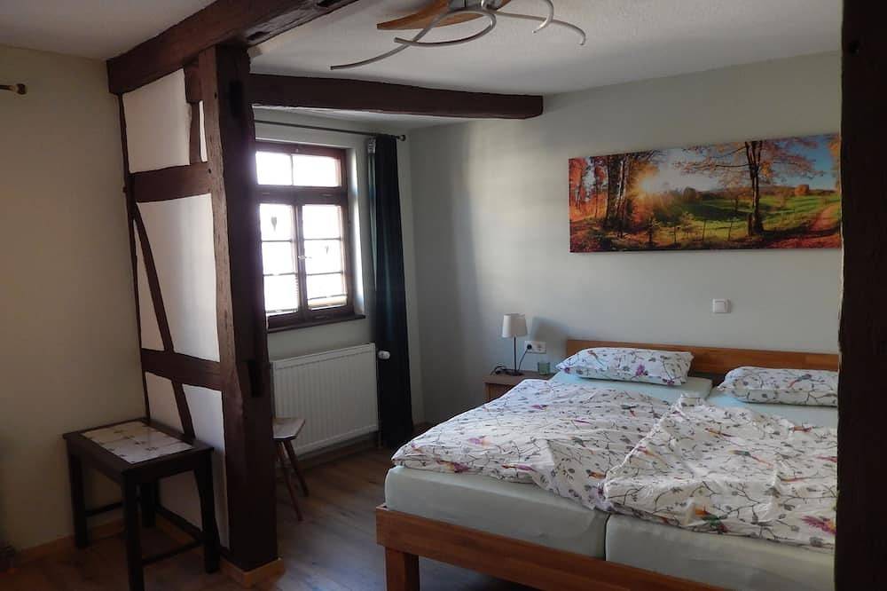 Ganze Wohnung, Geschmackvolle Fachwerk-Wohnung im Herzen der Michelstädter Altstadt! in Michelstadt, Main-Odenwald