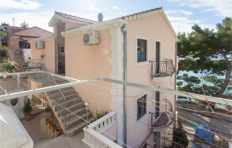 Ferienwohnung für 3 Personen, mit Terrasse, mit Haustier in Split-Dalmatien - 3