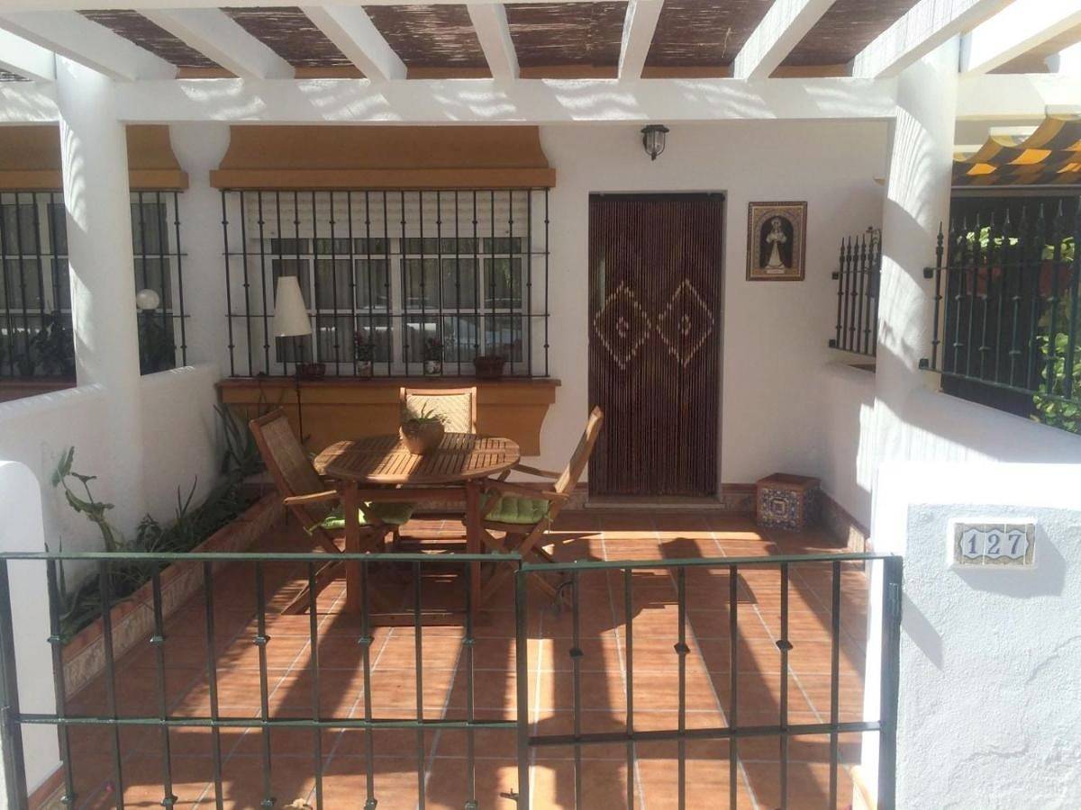 Adosado Karivu Patera in Islantilla, Lepe