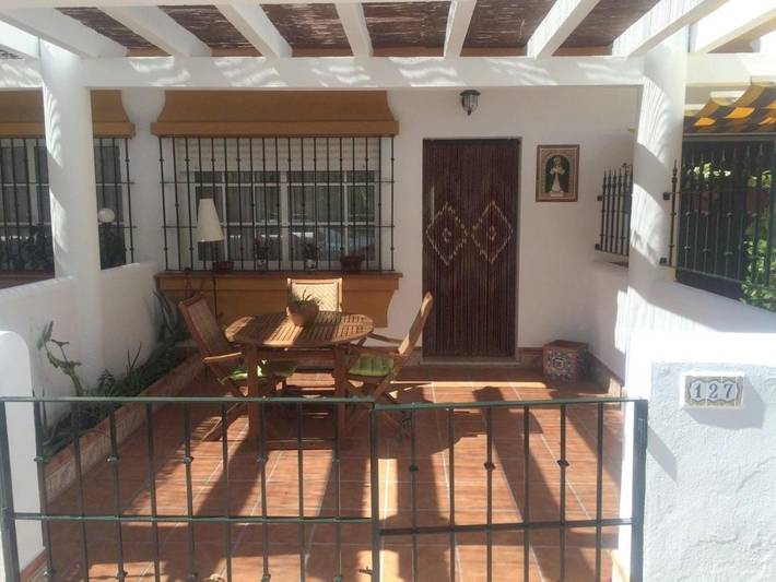 Location de vacances pour 9 personnes, avec Balcon et Terrasse ainsi que Jardin et Vue dans La Antilla