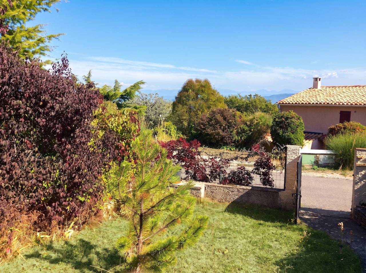 Maison charmante à Vachères avec vue sur la montagne in Vachères, Parc naturel régional du Luberon