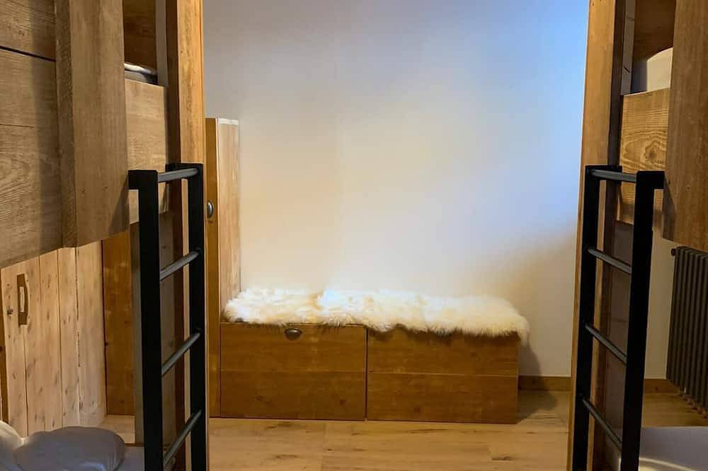 Chalet bei 350 von den Pisten. Herrliche Aussicht. 12 Menschen. in Saint-Jean-d'Arves, Region Saint-Jean-de-Maurienne