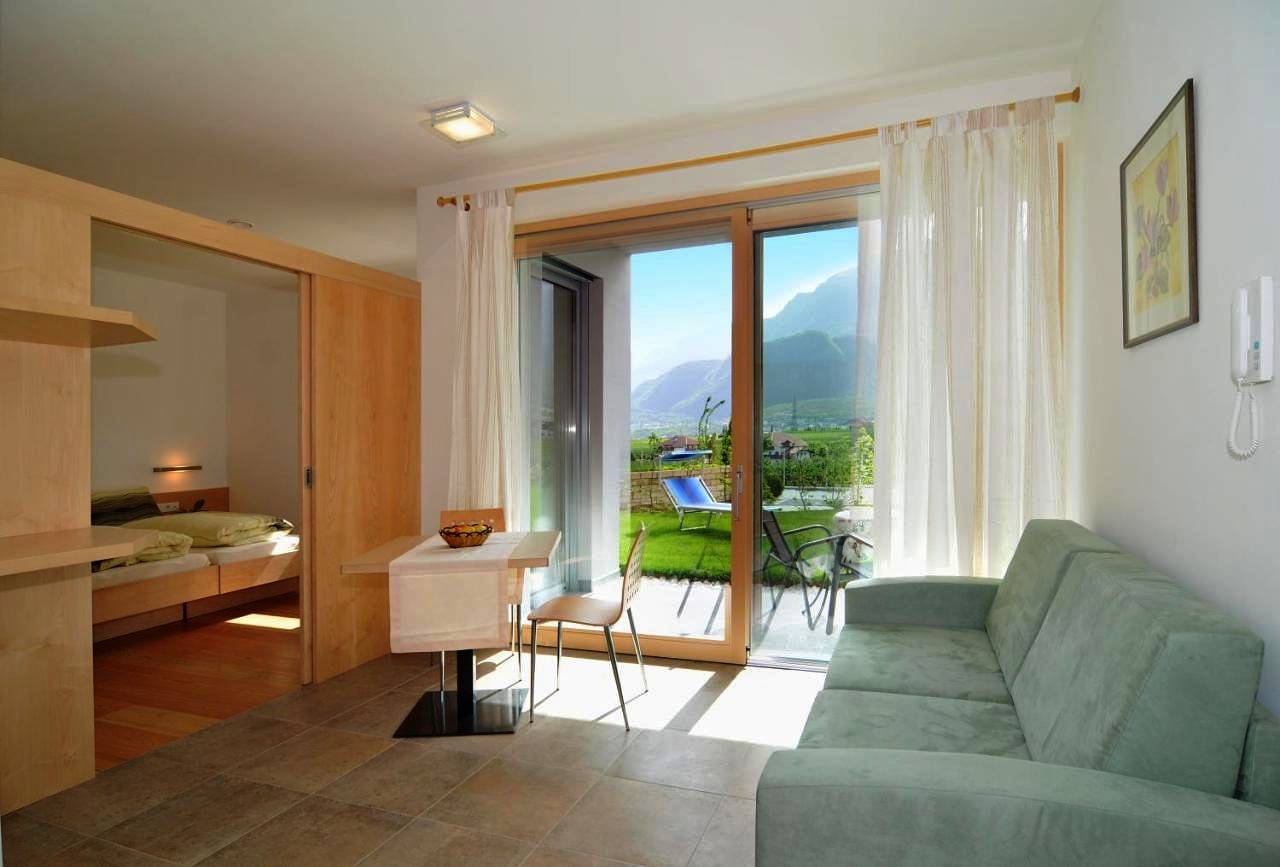 Ganze Wohnung, Apartment - Ground Floor in Girlan, Eppan an der Weinstraße
