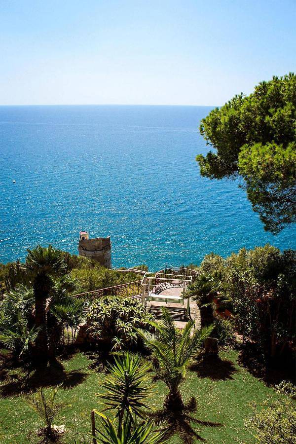 Location de vacances pour 4 personnes, avec sauna et vue ainsi que jardin et piscine, animaux acceptés à San Felice Circeo - 2